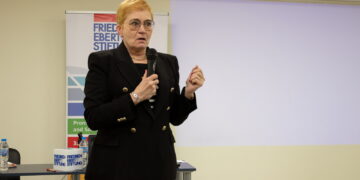 Проф. Мария Пиргова: Партии, които не могат да се върнат към избирателите си, си отиват